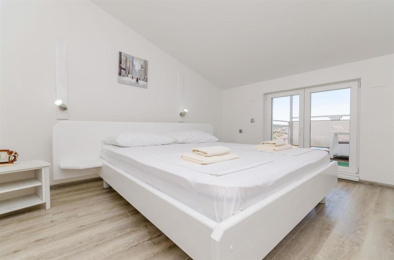 Apartment Ljubica Округ Горни Екстериор снимка