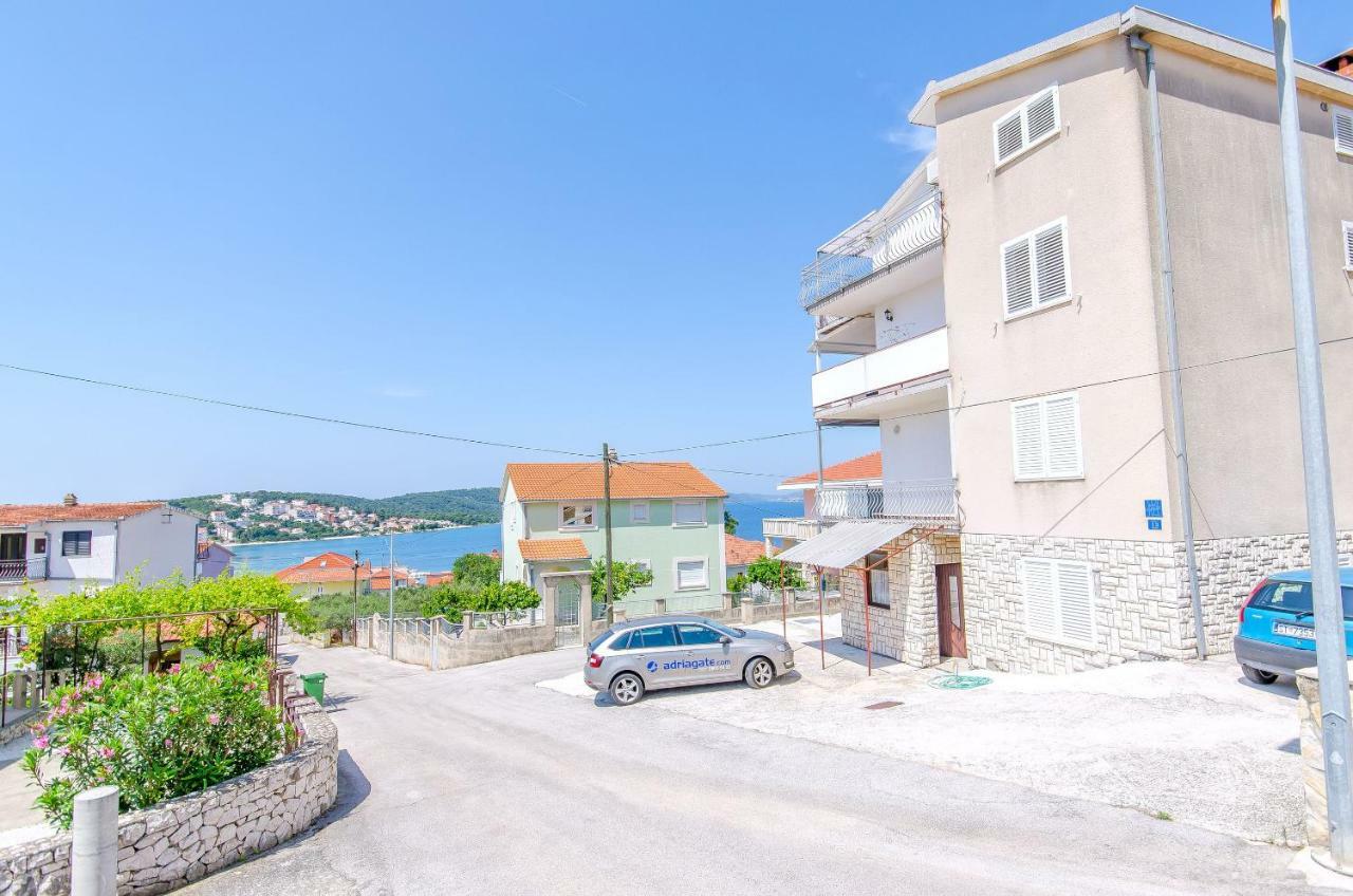 Apartment Ljubica Округ Горни Екстериор снимка