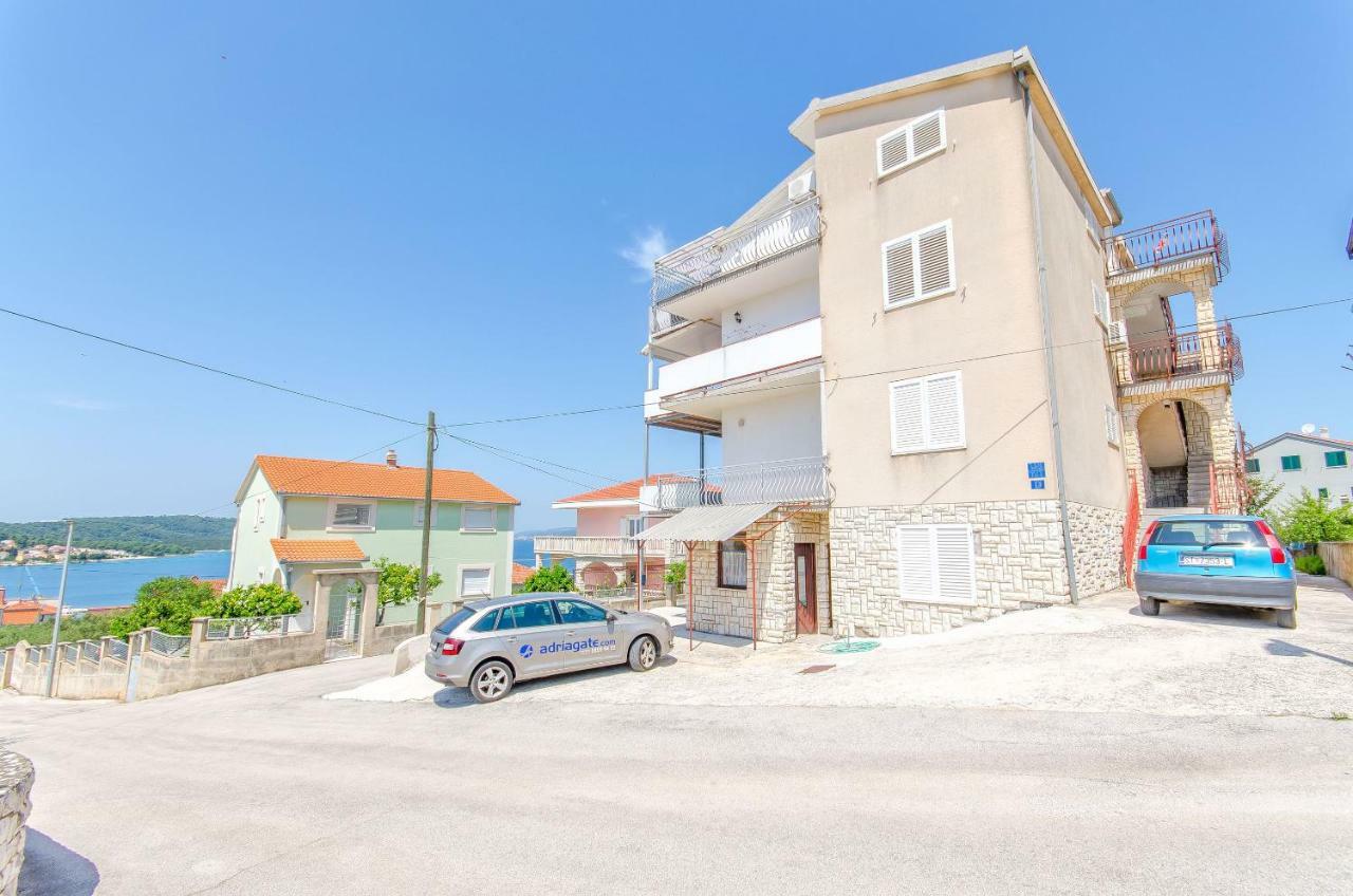 Apartment Ljubica Округ Горни Екстериор снимка